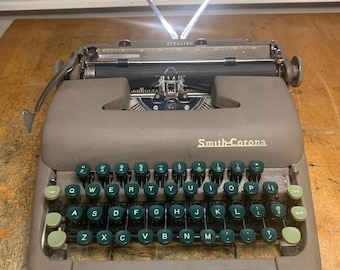 1955 Smith-Corona STERLING TYPEWRITER