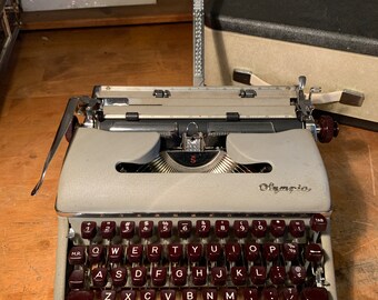 Olympia SM4 typewriter