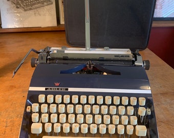 Blue ADLER J5 typewriter