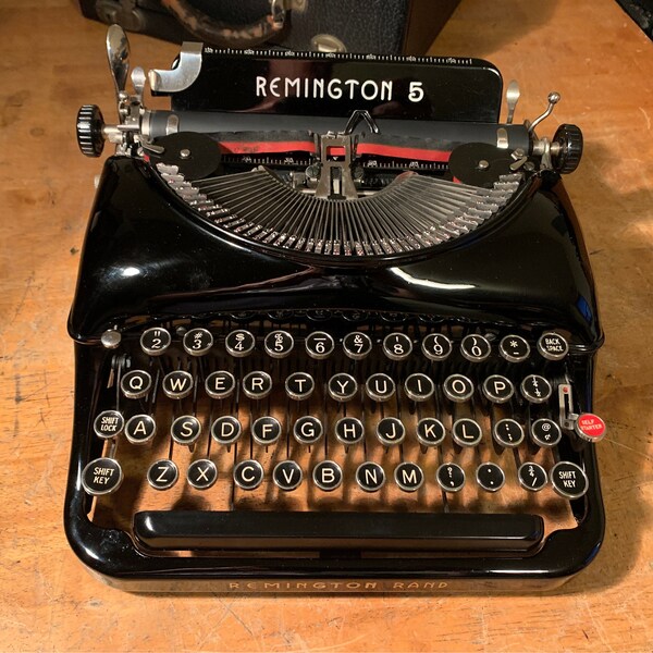 Remington 5 black glossy typewriter