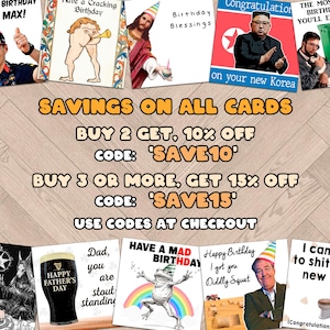 Puede incluir: Una colecci&oacute;n de tarjetas de felicitaci&oacute;n humor&iacute;sticas con varios dise&ntilde;os y textos. Las tarjetas presentan im&aacute;genes de personas, objetos e ilustraciones, con frases como "Enjoy Your Birthday To The Max!" y "I can't wait to shit in your new toilet."
