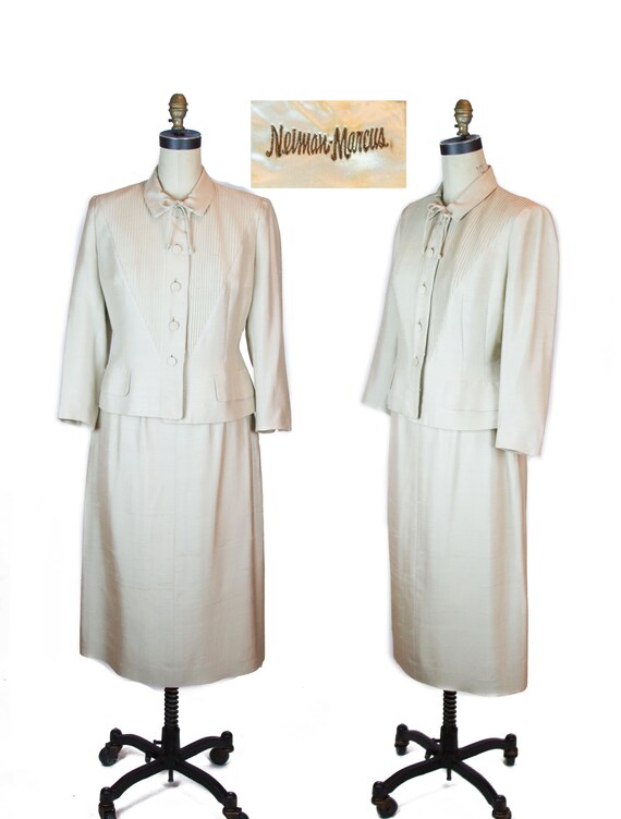 1950s Ladies Suit ~ Beige Silk Neiman Marcus Suit