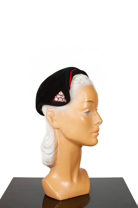 1950s Hat ~ Black and Red Felt Rhinestone Adorned