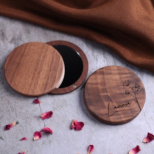 Personalized Compact Mirror, Pocket Mirror Bridesmaid Gift, Customized Bridesmaid Mirror, Engraved Bridal Party Gift, Mother of the Groom