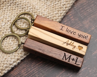 Custom engraved keychain, Boyfriend keychain personalized, Wooden bar keychain for boyfriend, gifts for him, gifts for her