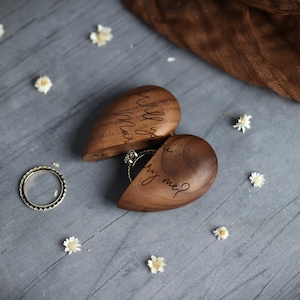 Engagement Ring Box, Ring box Proposal ,Custom Wood Heart Ring Box, Wedding Engagement Ring Box, Personalized Will you marry me