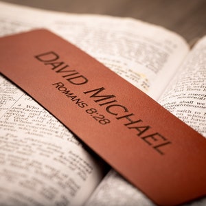 Personalized Leather Bookmark, Best friend gift, gifts for Him/her, Sunday school Teacher gift, Birthday gift