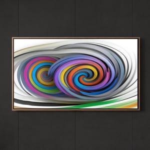 Könnte beinhalten: Abstrakter Kunstdruck mit zwei wirbelnden Spiralformen in leuchtenden Farben, darunter Blau, Lila, Gelb und Orange. Das Kunstwerk ist in einem Holzrahmen gerahmt und vor einer dunkelgrauen Wand platziert.