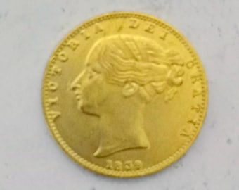 1977年エリザベス2世女王記念コインペンダント、22金メッキネックレス