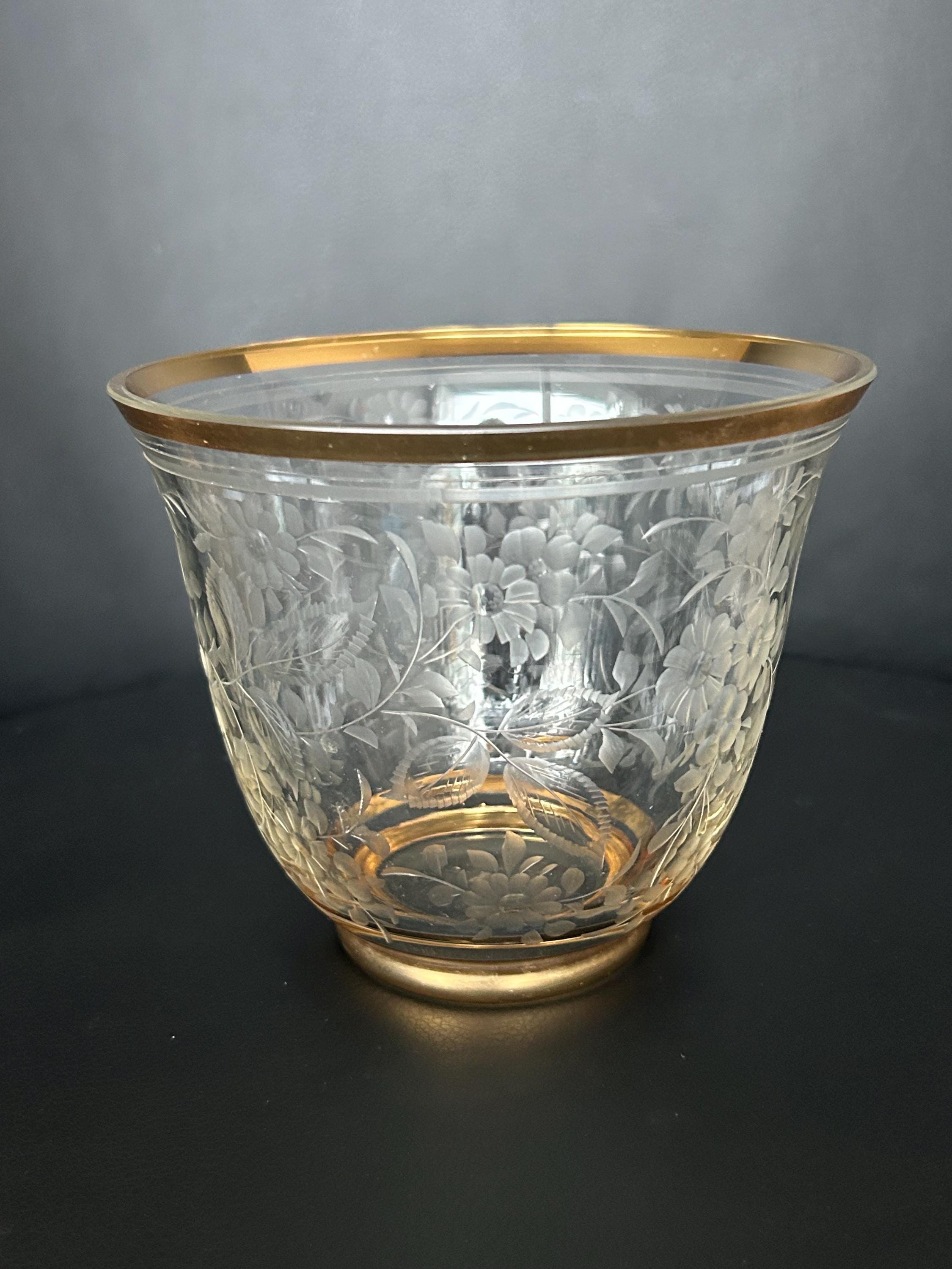 BOHEMIA GLASS　チェコ製　ガラス 器　ハンドメイド　アンティーク？ Bohemia glass vase - Etsy 日本