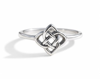 Celtic Knot Ring Sterling Silver, Minimalist Knot Band Ring, Dainty Celtic Jewelry, Infinity Love Knot Ring,Stackable Promise Ring for Women