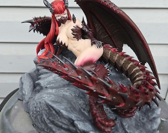 Handgeschilderde Dragon Lady-harsfiguur | Verzamelobject fantasiefanart | Handgemaakt displaystandbeeld