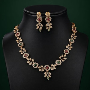 Vintage Blumen Rubin Smaragd Halsketten-Set, Gold Braut Schmuck Set, Kristall Hochzeit, Statement-Schmuck, indisch-pakistanischen Schmuck