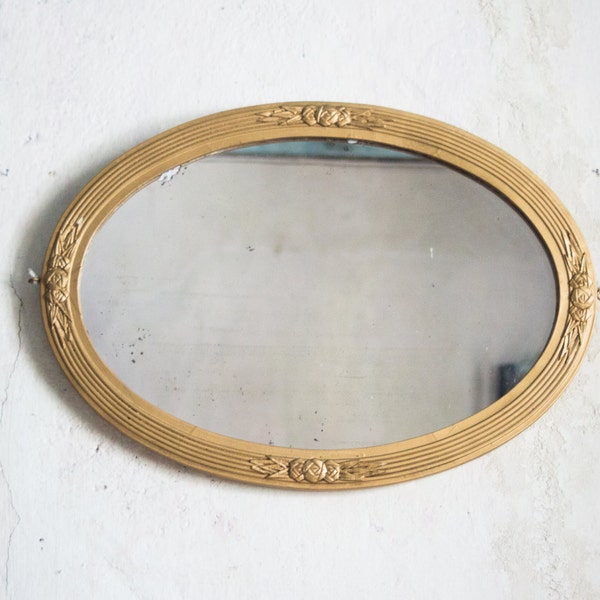 French Art Deco Mirror made of Wood and Plaster in Gold Gilt