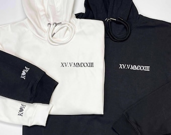 Felpa con cappuccio personalizzata con numeri romani ricamati, felpa personalizzata con data di matrimonio, regalo di coppia abbinato, regalo di anniversario per lui e lei