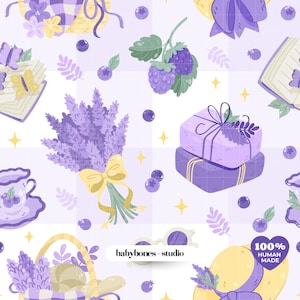 Könnte beinhalten: Ein nahtloses Muster mit Lavendelsträußen, Brombeeren, Geschenkboxen, Teetassen, Schmetterlingen und Strohhüten auf hellviolettem Karohintergrund. Der Text "babybones studio" und ein "100% HUMAN MADE" Herzsymbol sind zu sehen.