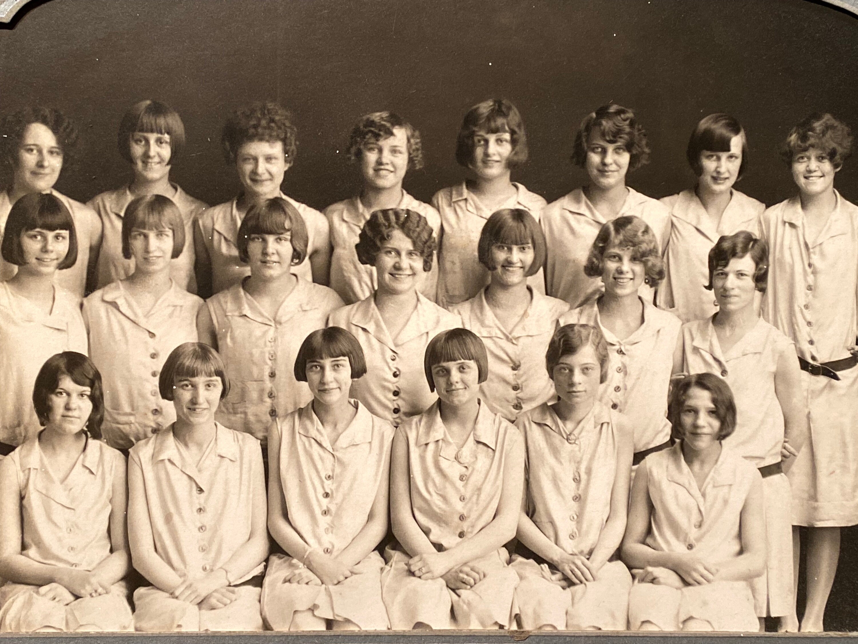 SALE ! Deco 1910s 1920s Vintage Antique Girls Yearbook