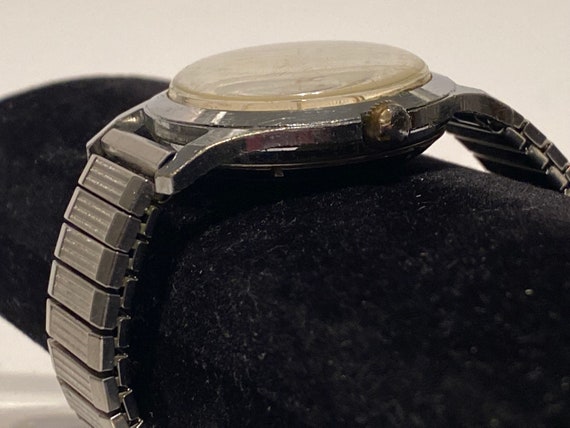 SALE Antique CLINTON 17 Jewels Shock Protected Vintag… - Gem
