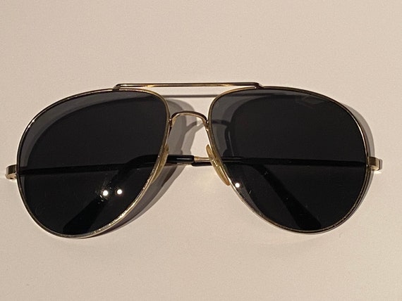 SALE ! Classic 1980s Aviator Sunglasses Shades Qu… - image 2