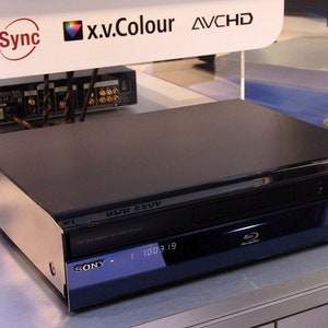 Sale ! SONY BDP-S500 Blu Ray Disc Optical Media Player Cd/Dvd-r/Bluray Disc Vintage Electronics +Remote Open Box Free Shipping !