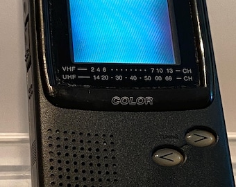 Sale ! OPTIMUS LCD Color Television Portable Tv Set Uhf Vhf Aux Antenna Input for Dvd Video Games Vintage 1980s 80s Works Free Shipping !