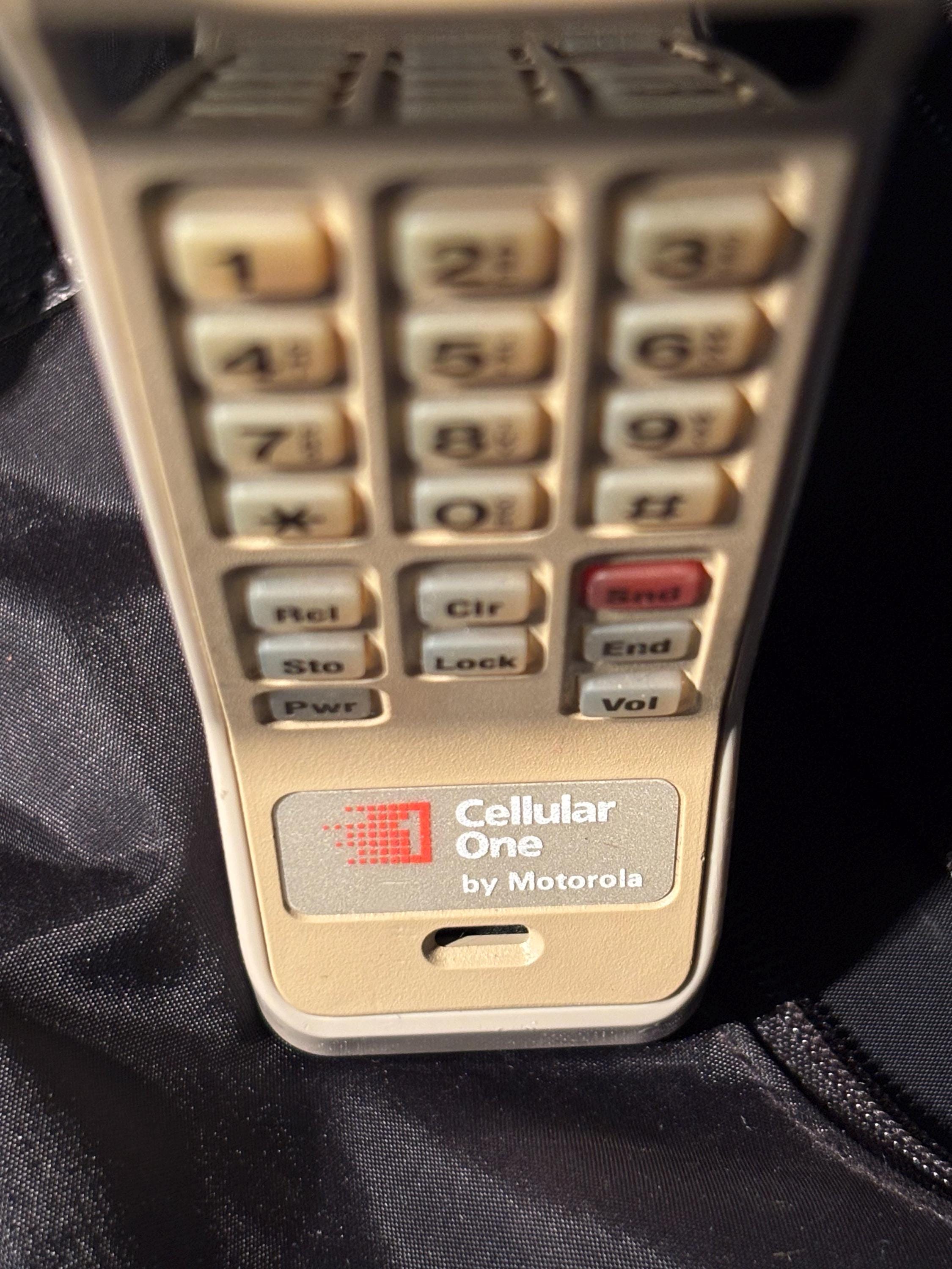 Vintage 90s Motorola Brick Phone - Etsy