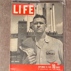SALE ! LIFE Magazine September 10, 1945 Auto Worker Cover Cars Trucks Gm Industry 1940s wwii mid-century USA American History Free Shipping