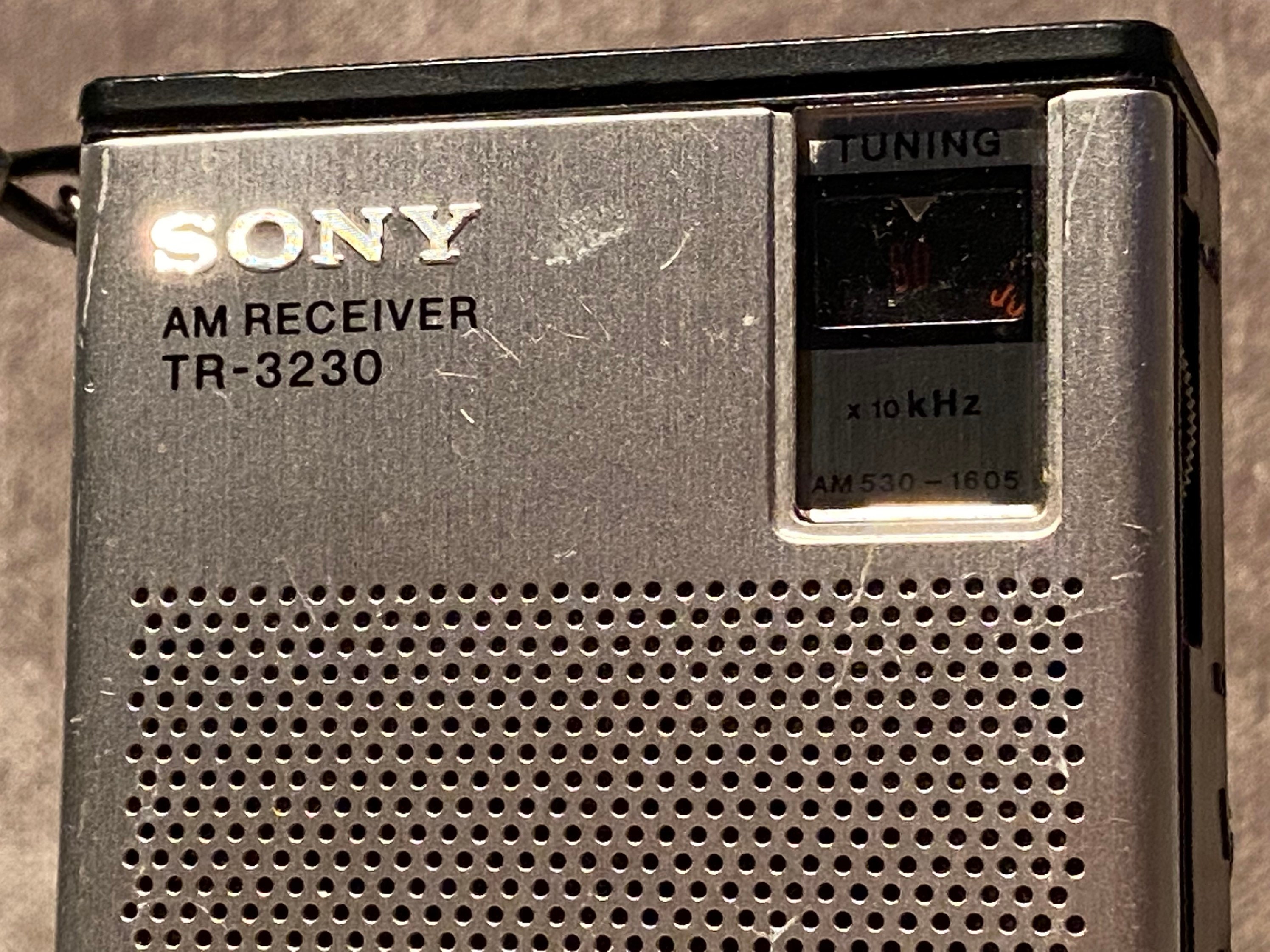 SALE! Vintage SONY TR-3230 Am Receiver Tuner Radio Electronics