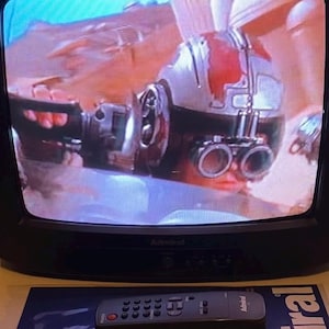 Sale ! 13” Color Crt TV HQ Television Tv Set Uhf Vhf Portable Coax Input for Dvd Video Games Vcr Vintage w/ Remote Manual Free Shipping