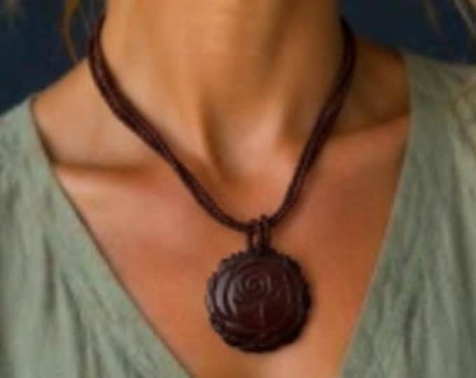 Vintage Carved Lucite Pendant Necklace Brown Beaded Strand Retro Statement Floral Medallion Necklace