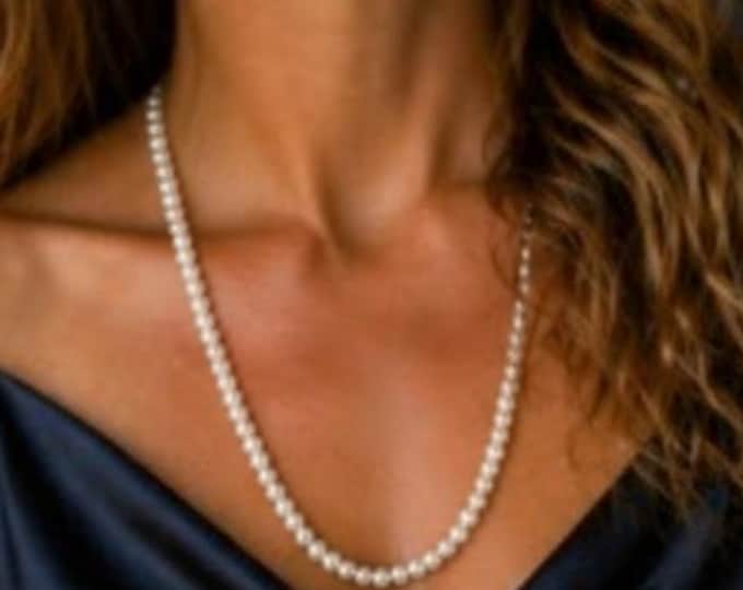 Vintage 1980s Faux Pearl Necklace, Classic Single Strand, Bridal, Elegant, Minimalist, Timeless