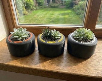 Op F1 Racing geïnspireerde bandenplanter | 3D-geprint Formule 1-decor