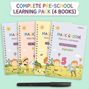 Puede incluir: Un paquete completo de aprendizaje preescolar con cuatro libros encuadernados en espiral. Las portadas son de colores pastel con ilustraciones de niños, soles y arcoíris. El texto de los libros dice "Magic Practice" y "Magic Groove". Hay un bolígrafo negro en la parte inferior.