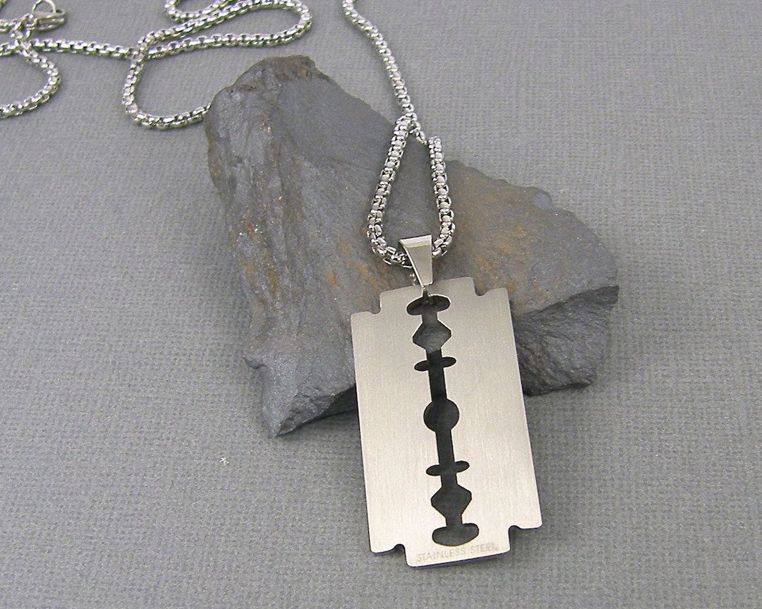 Razor Blade' pendant - Rhodium plated – El Señor