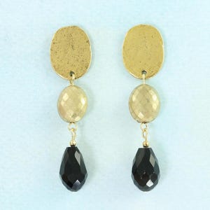 Gold and Black Dangle Earrings with Faceted Beads, Modern Boho Jewelry |EC2-17