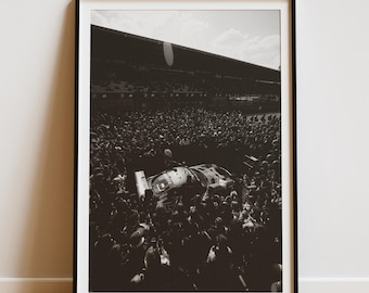 Póster en blanco y negro de Max Verstappen, lámina de la multitud de Verstappen en Nürburgring, decoración de pared de automovilismo, póster de F1, regalo para fans de Verstappen