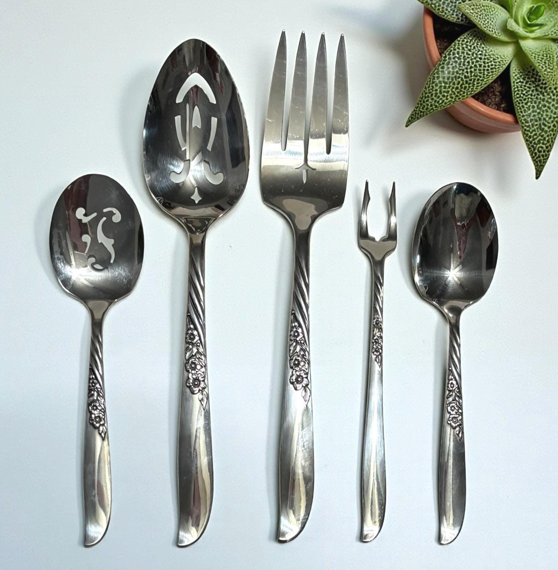 Vintage Set of 5 Oneida LTD Silversmiths Wildwood Silver Plate