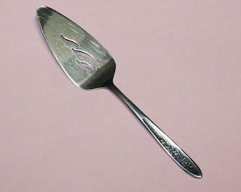 Vintage Ekco Eterna Country Garden Pierced Pastry Server, Cake Server, Pie Server