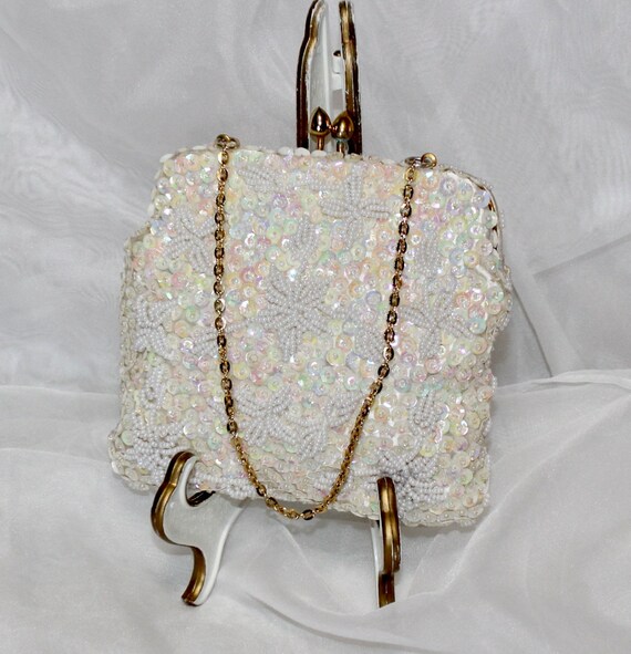 Pretty Vintage Ivory Beaded and Sequin Clutch wit… - image 1