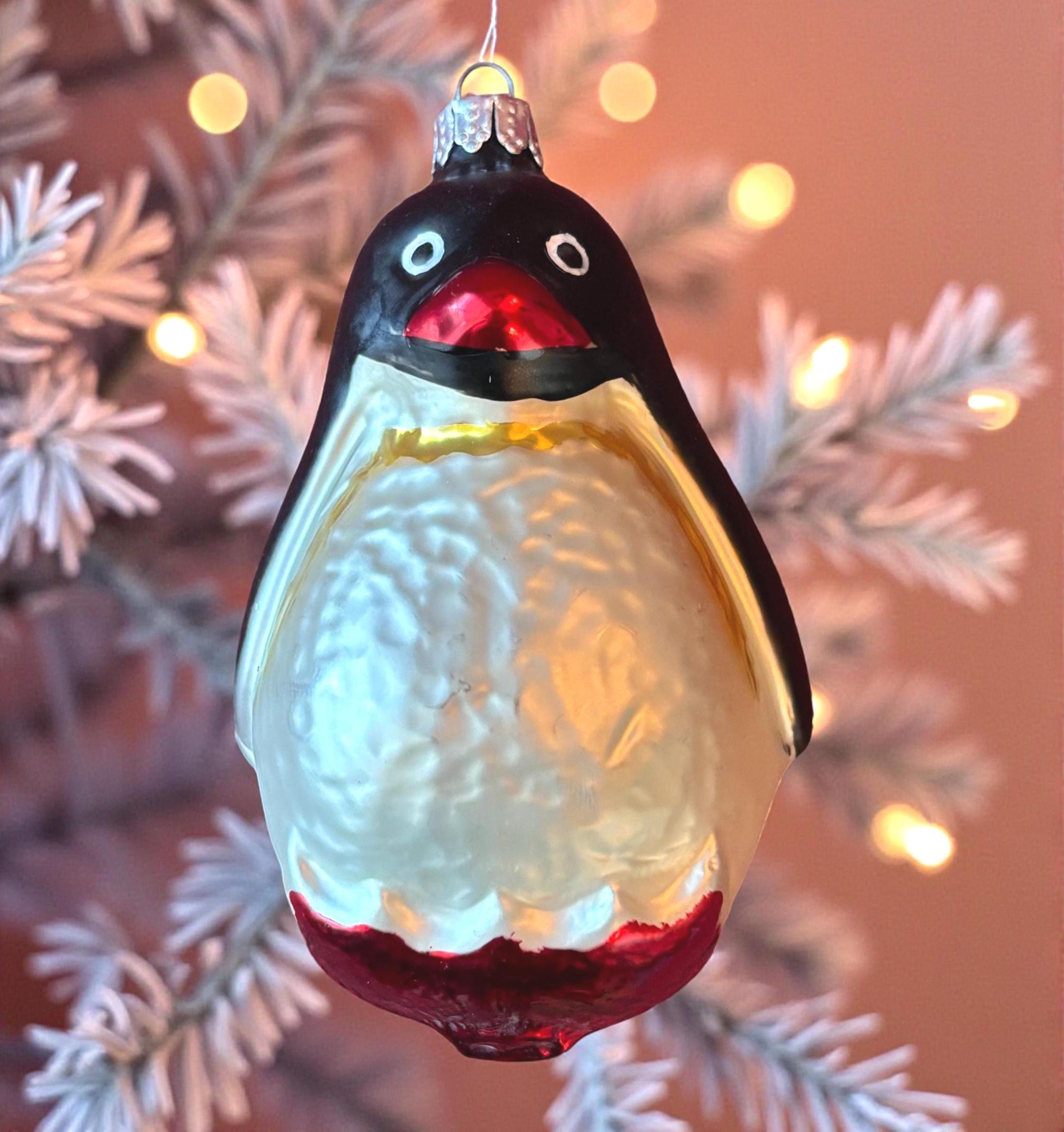 * vintage ornament ❀ 上目遣いの 可愛い ペンギンくん Vintage Antique Penguin Glass Christmas Ornament - Etsy