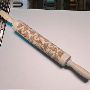 Vintage Bee Patterned Rolling Pin / Embossing Roller