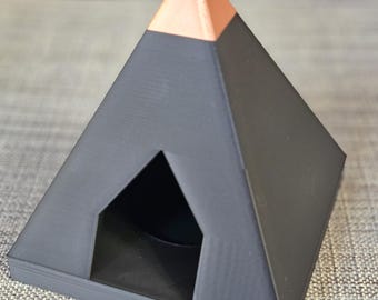 Quantum Gateway Pyramide | Manifestations-Altar & Energie-Portal | Massiver Cheops-Fokus mit Kupfer-Spitze | Schweres Unikat (Schwarz)