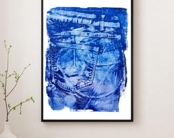 Fotografie, Monodruck digitalisiert , Jeans Hose Rückseite, Gesäßtasche, digitalisierte Monodruck, Geschenk, Blau, Artwork, Wand Dekoration