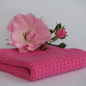 Hand knitted dish cloth medium wash cloth - soft cotton pink