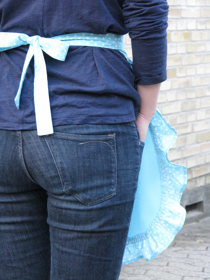 Retro frilly women/'s half apron turquoise aqua blue cotton with polkadots