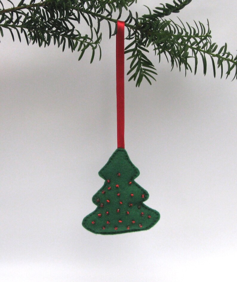Felt Christmas tree ornament green red glass beads