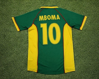 Kamerun 1990 Hemmatröja #10 MBOMA – Retro Fotbollströja | Klassisk Indutable Lions-ställ