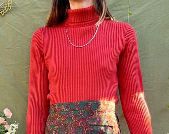 Vintage Salmon Fitted Ribbed Zip-Up Turtleneck Sweater