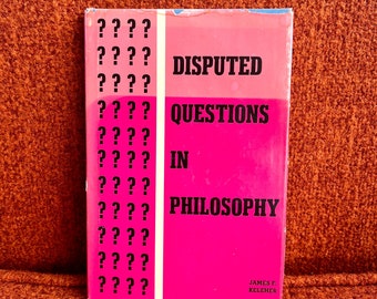 Libro con copertina rigida d'epoca: Domande controverse in filosofia
