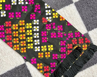 Vintage Warm Toned Geometric Floral Fringe Scarf